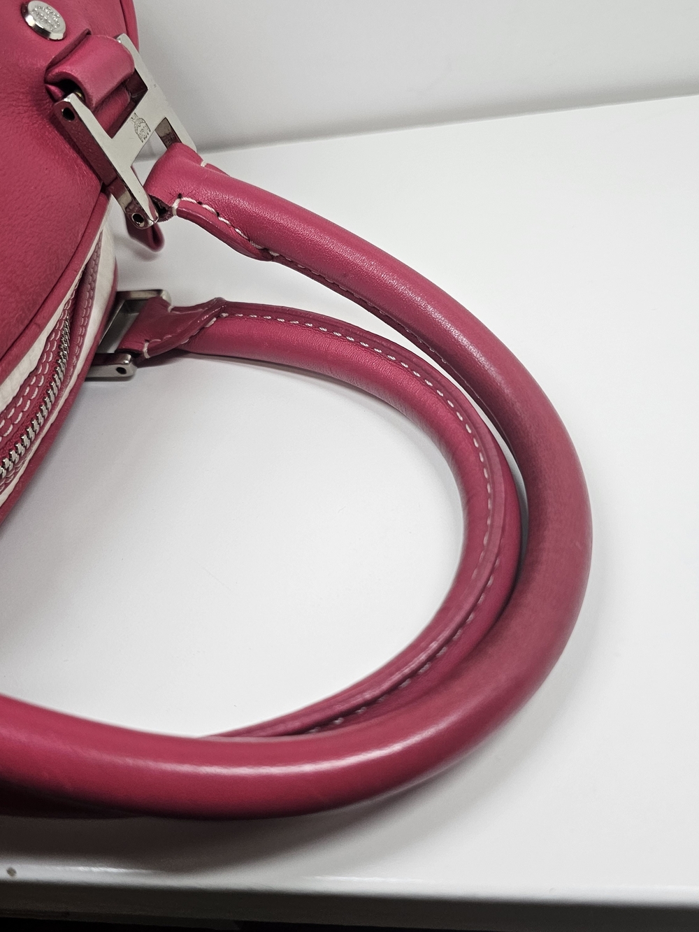 MCM Pink and White Signature Satchel - Picture 11 of 16